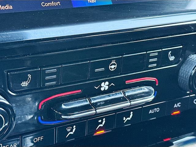 Used 2024 Jeep Grand Cherokee Limited AWD/4WD image 20