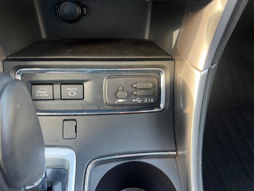 Used 2019 Subaru Ascent Limited w/ Popular Package #3 image 16