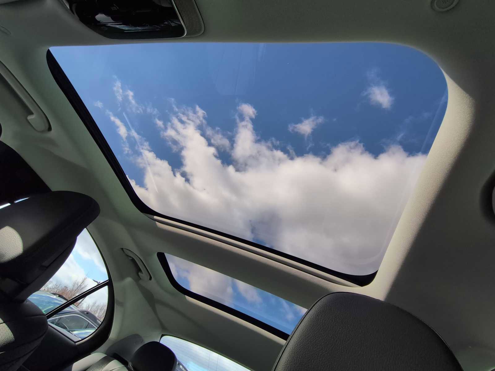 Used 2024 Mercedes-Benz E 350 4MATIC Sedan image 19