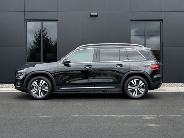 Used 2026 Mercedes-Benz GLB 250 4MATIC image 4