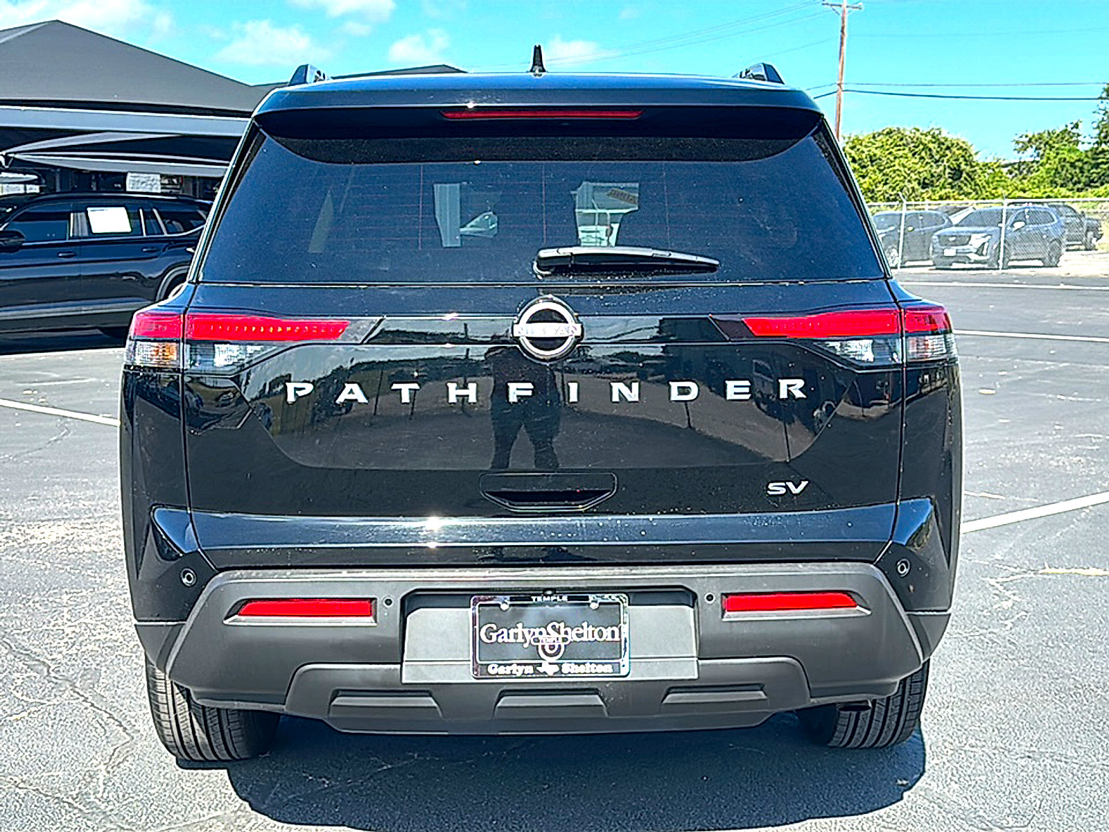 Used 2024 Nissan Pathfinder SV FWD image 7