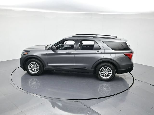 Used 2026 Ford Explorer Active RWD image 21