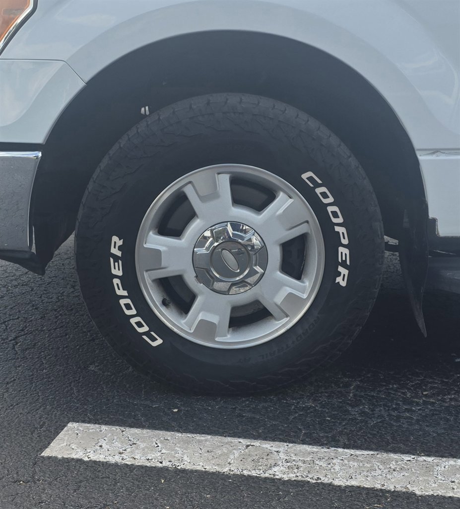 Used 2010 Ford F150 XLT RWD image 35