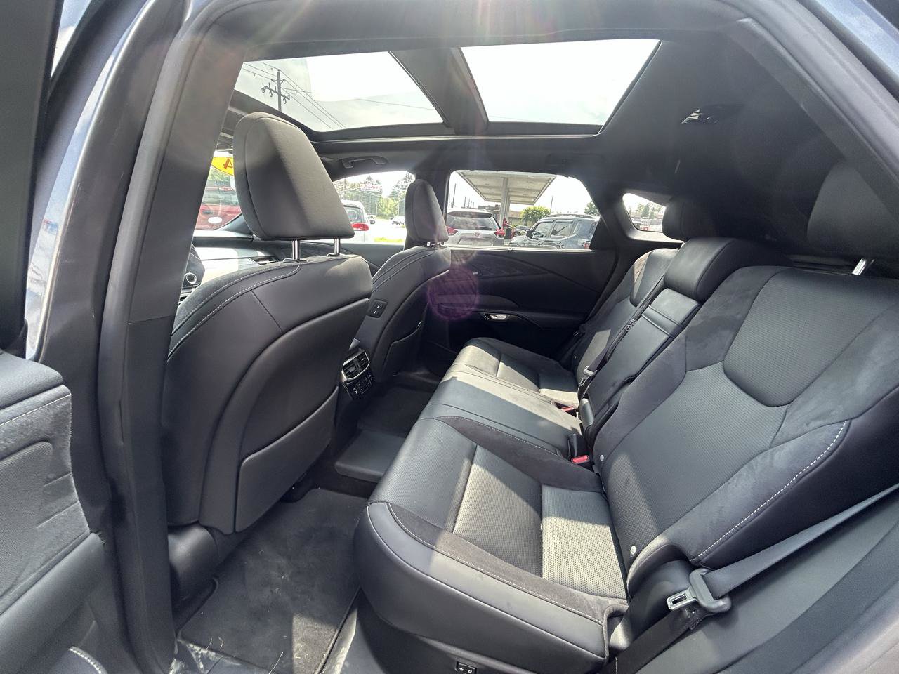 Used 2024 Lexus RX 450h AWD w/ Convenience Package image 15