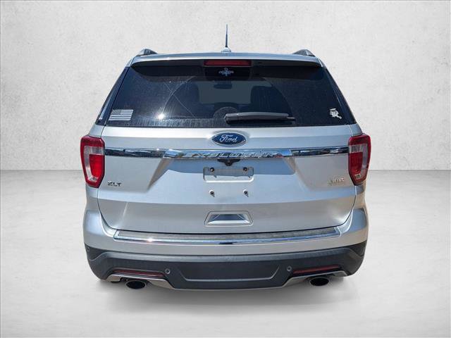 Used 2018 Ford Explorer XLT w/ Equipment Group 202A FWD image 6