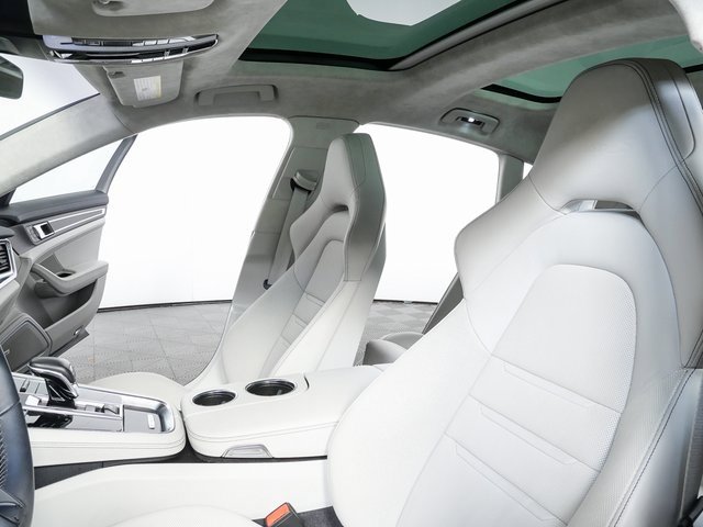 Certified 2022 Porsche Panamera Turbo S image 5