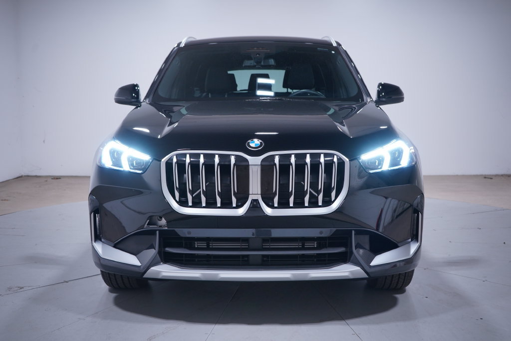 Used 2026 BMW X1 xDrive28i w/ Technology Package AWD/4WD image 4