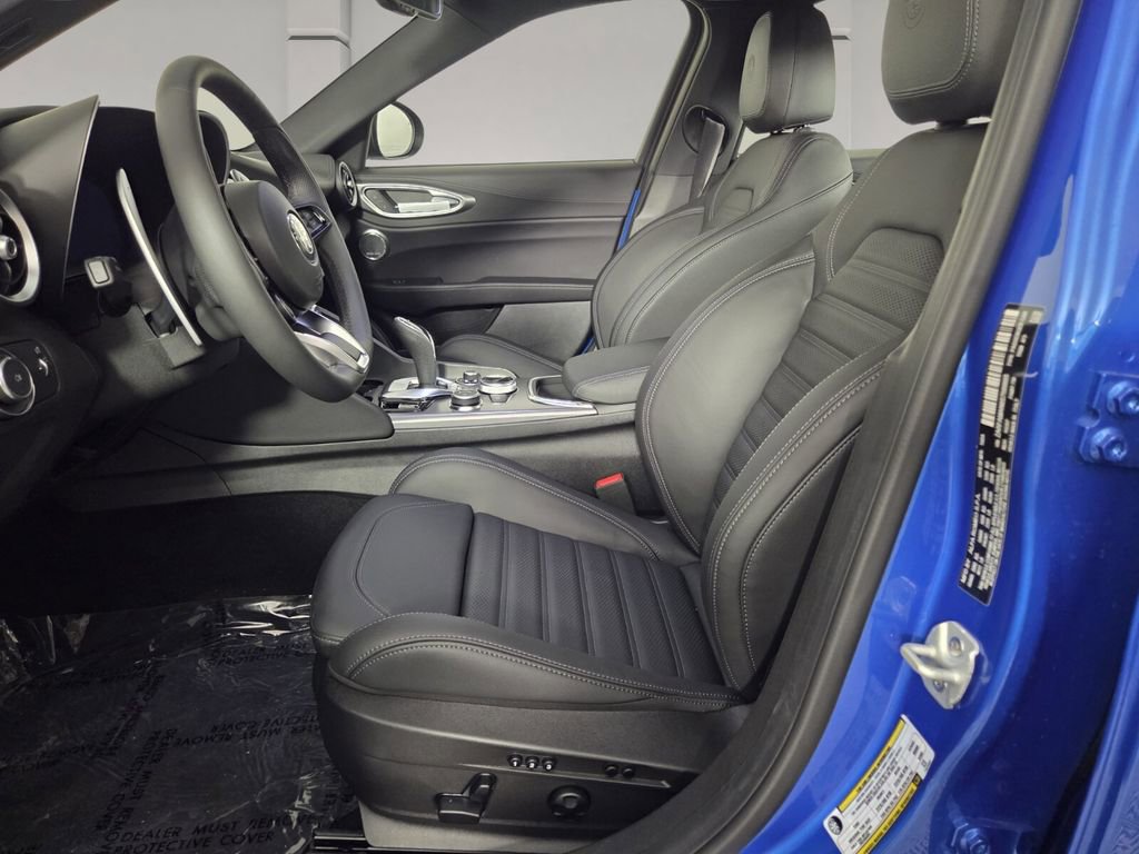 New 2025 Alfa Romeo Giulia image 9