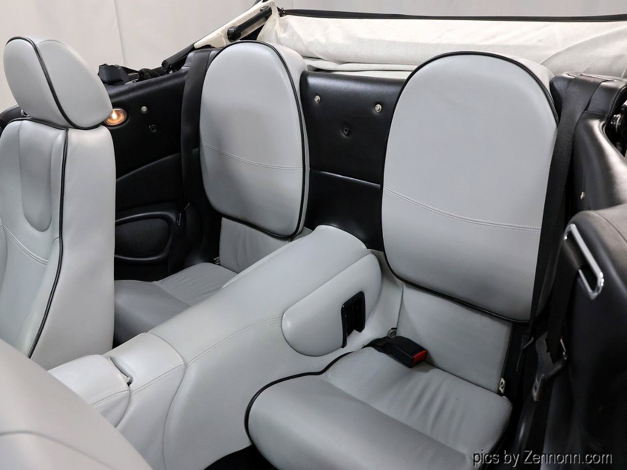 Used 2003 Aston Martin DB7 Vantage RWD image 40