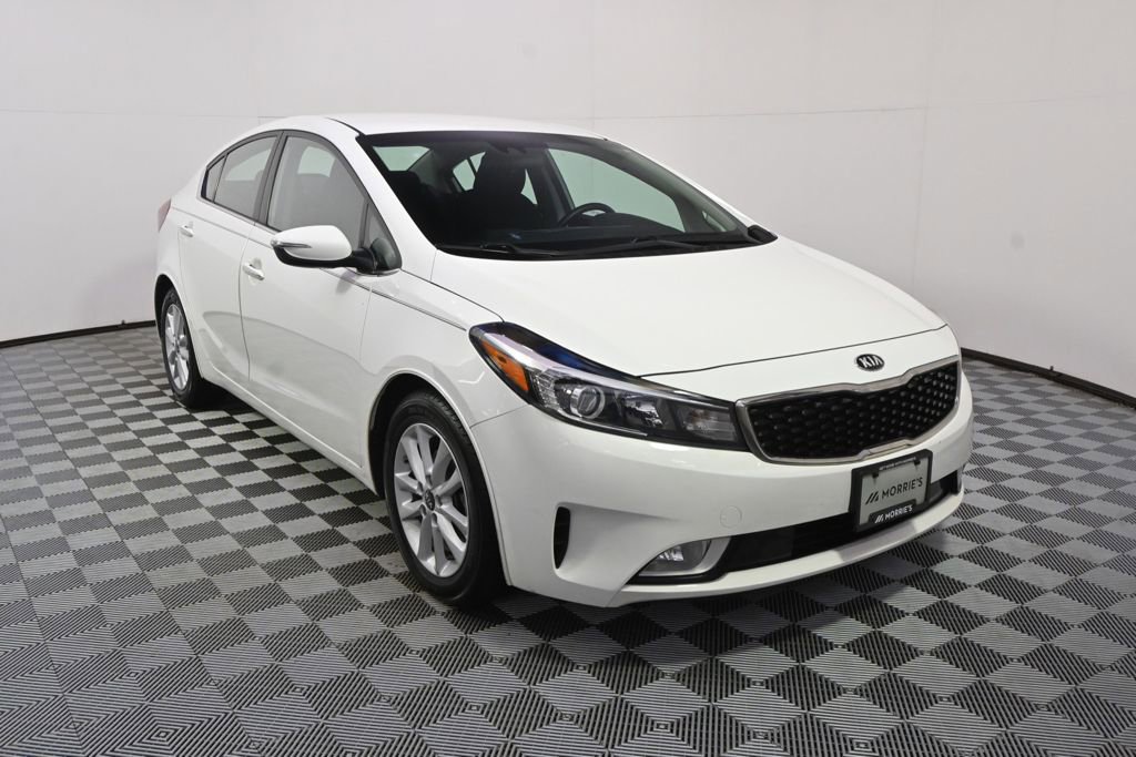 Used 2017 Kia Forte S w/ S Technology Package image 9