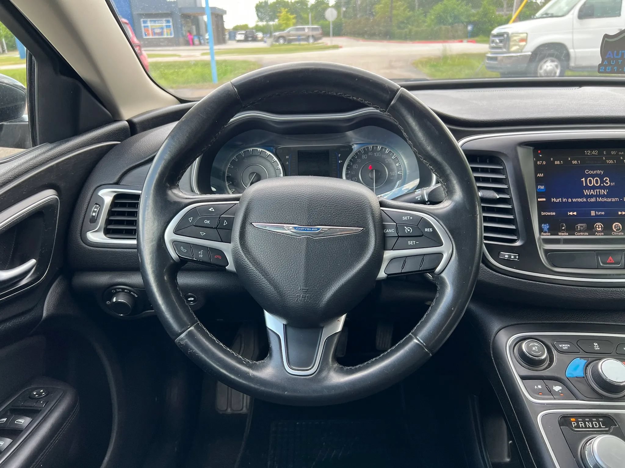 Used 2016 Chrysler 200 Limited w/ Convenience Group FWD image 18