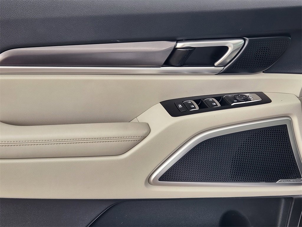 Used 2023 Kia Telluride S image 23