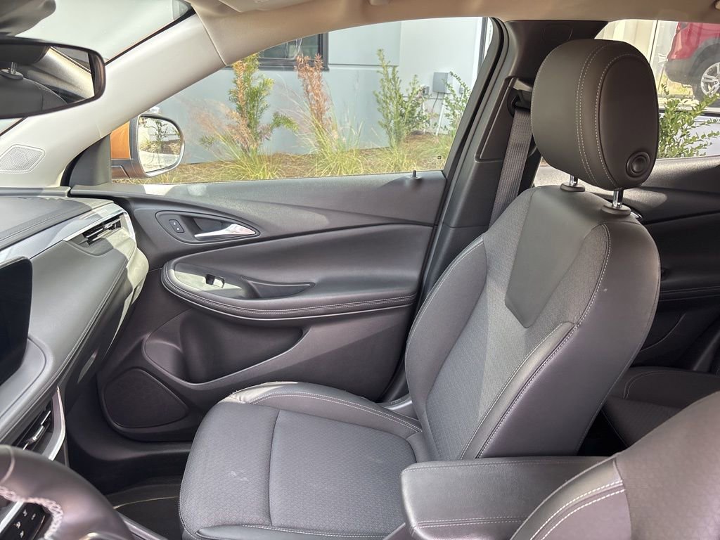 Used 2024 Buick Encore GX Preferred image 37