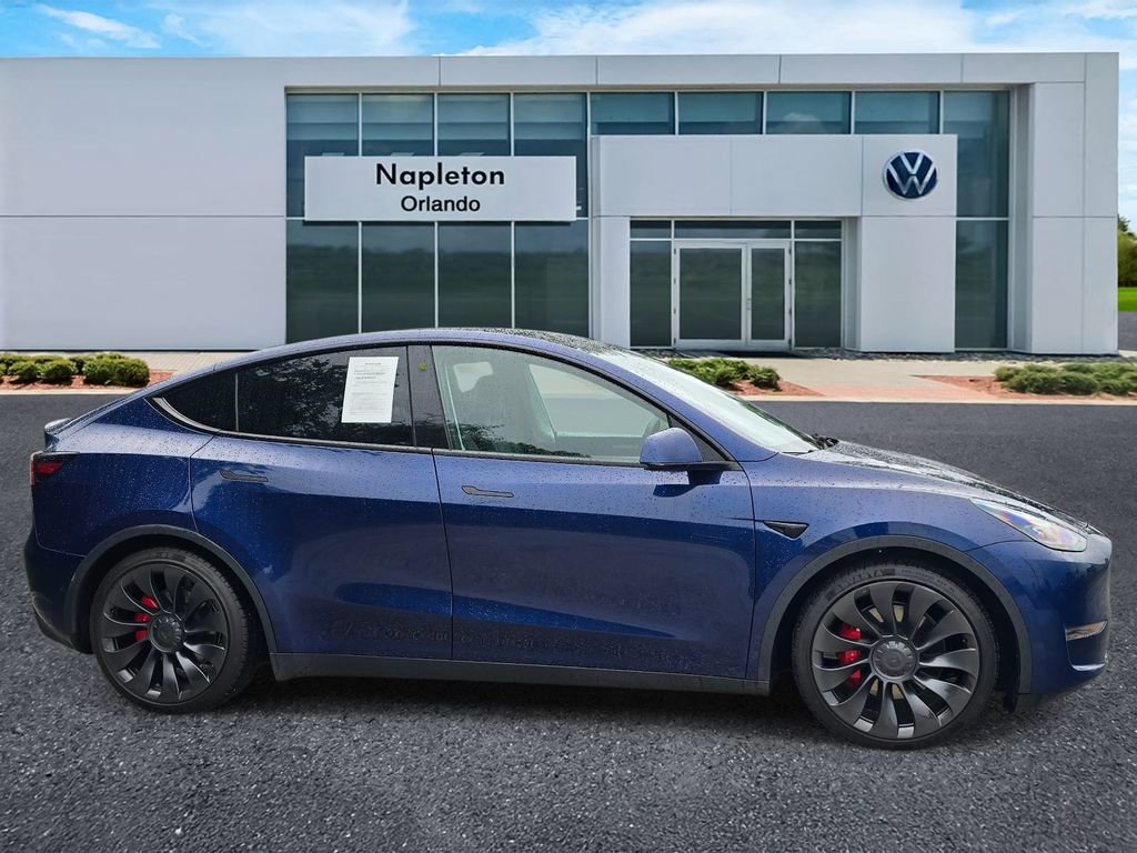 Used 2022 Tesla Model Y Performance image 3