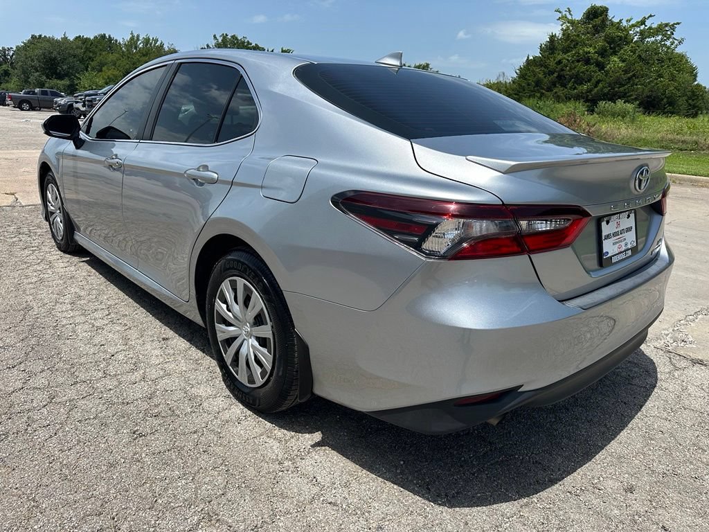 Used 2023 Toyota Camry LE FWD image 7