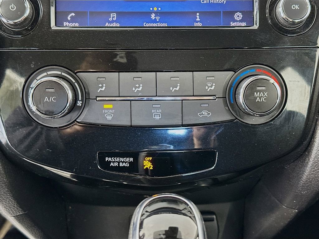 Used 2022 Nissan Rogue Sport S image 15