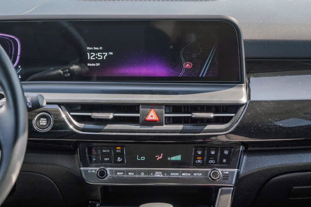 Certified 2025 Kia Seltos S FWD image 12