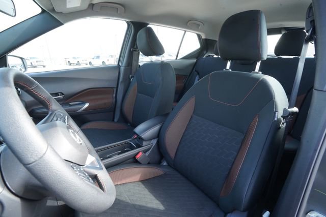 Used 2024 Nissan Kicks SR image 35