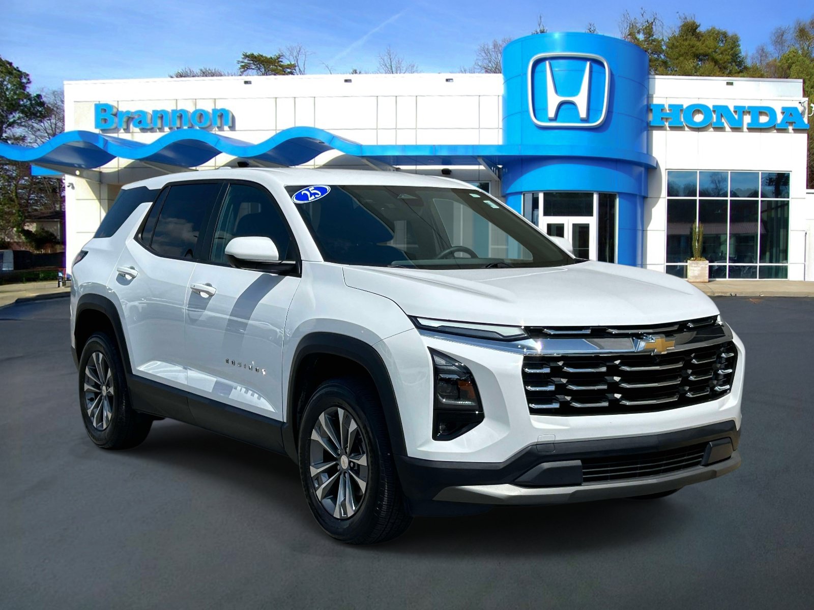 Used 2025 Chevrolet Equinox LT w/ Safety and Technology Package