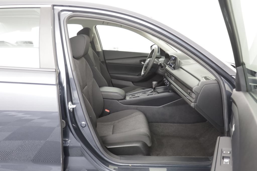 Used 2023 Honda Accord LX image 18