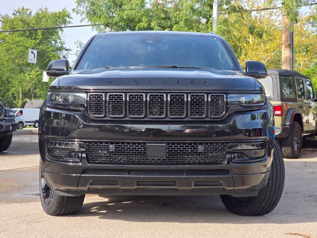 Used 2025 Jeep Wagoneer Series II w/ Premium Group I AWD/4WD image 3