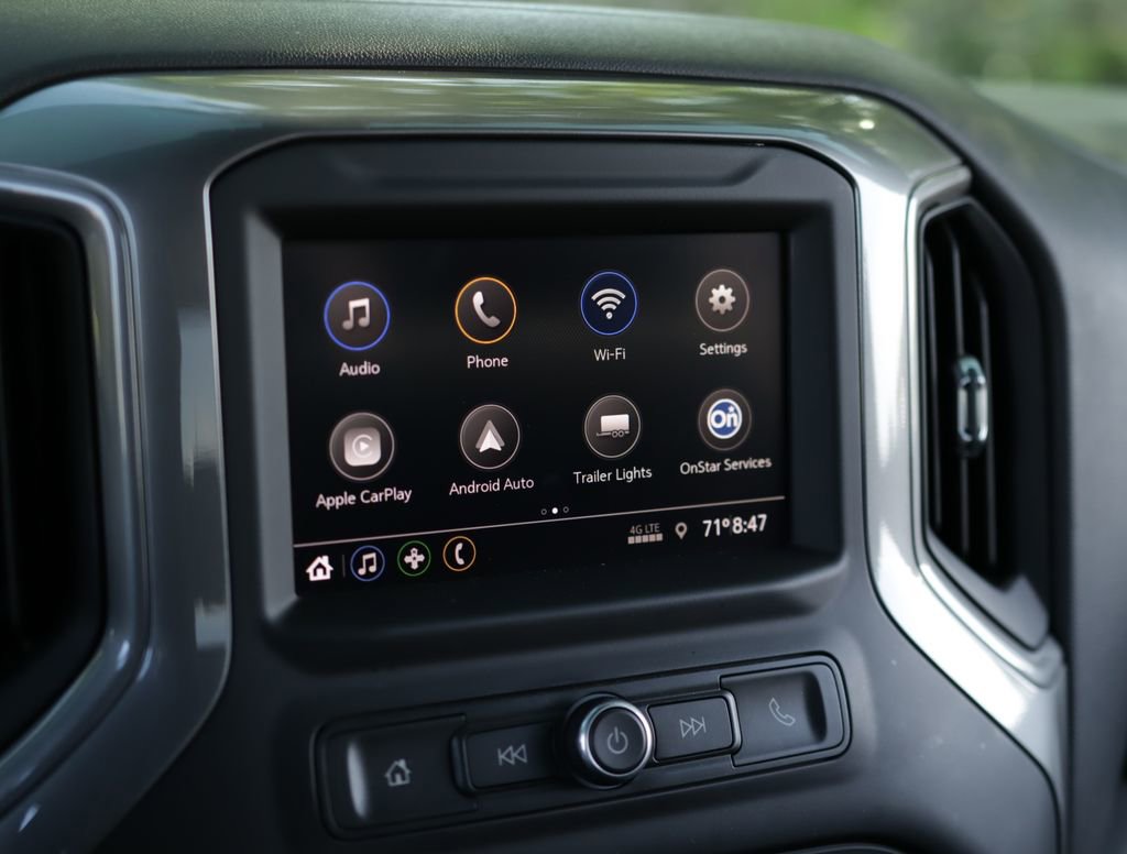 Used 2020 Chevrolet Silverado 1500 Custom w/ Custom Value Package AWD/4WD image 14