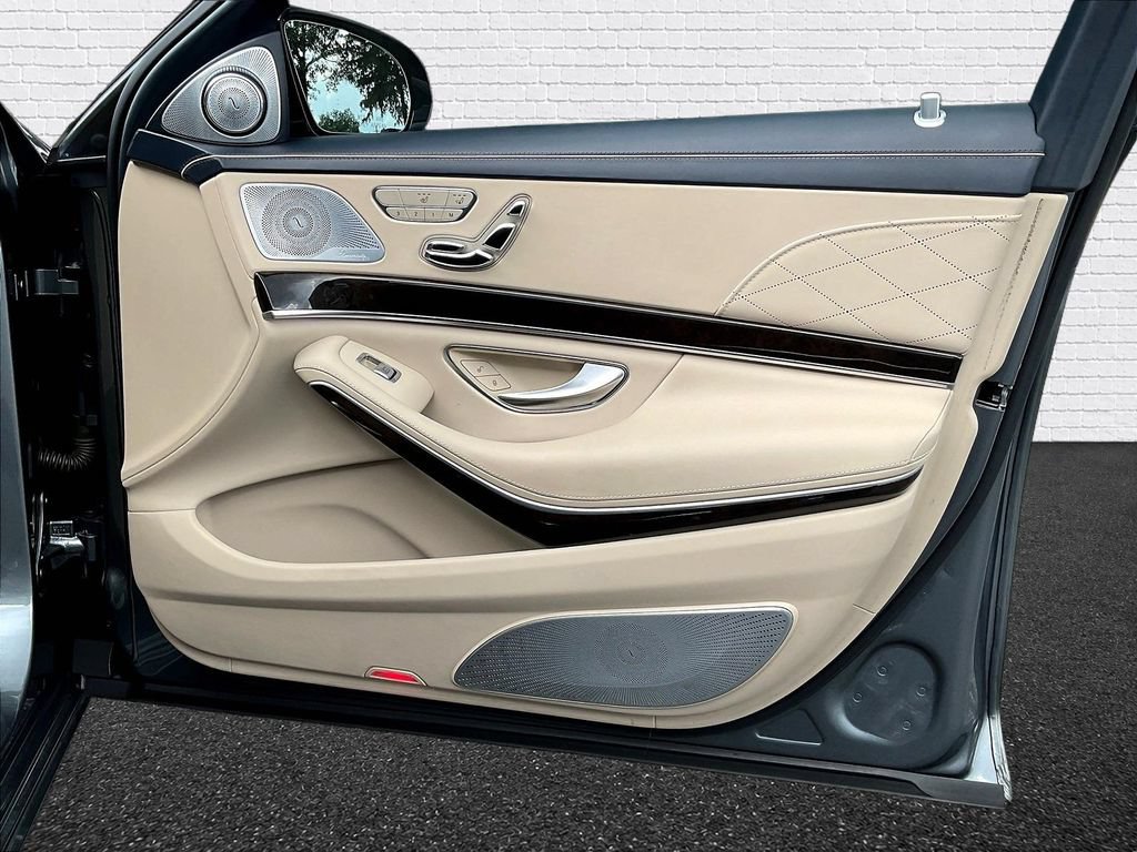 Used 2018 Mercedes-Benz Maybach S 560 4MATIC image 27