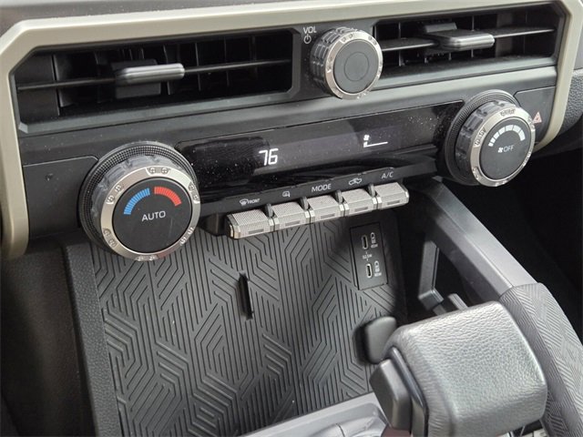 Used 2024 Toyota Tacoma TRD Sport image 34