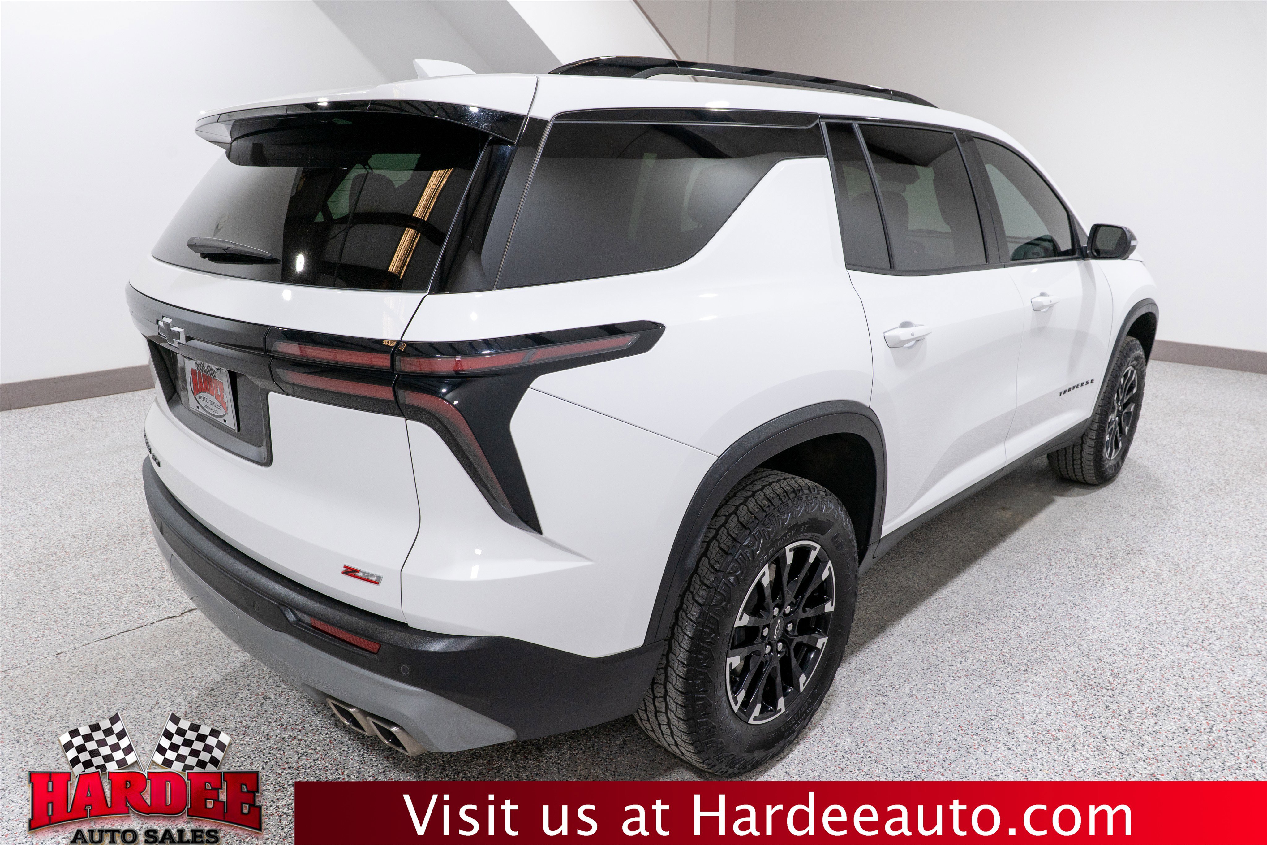 Used 2024 Chevrolet Traverse Z71 AWD/4WD image 5