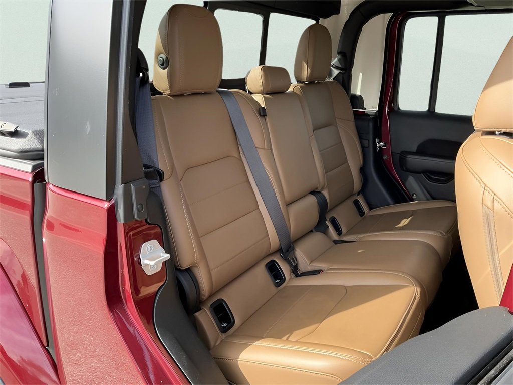 Used 2021 Jeep Gladiator Overland image 20