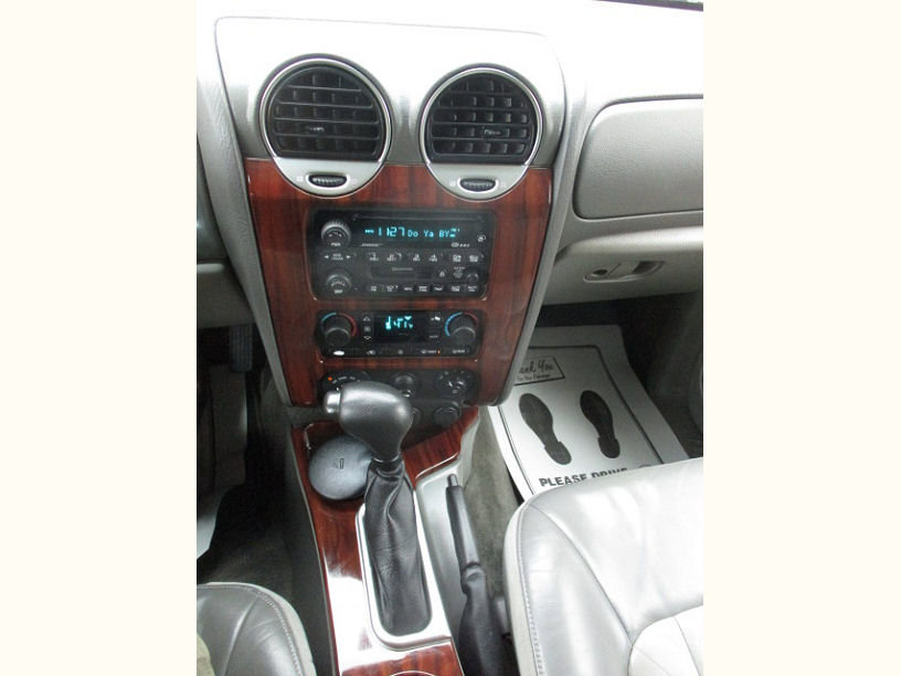 Used 2002 GMC Envoy SLT image 17