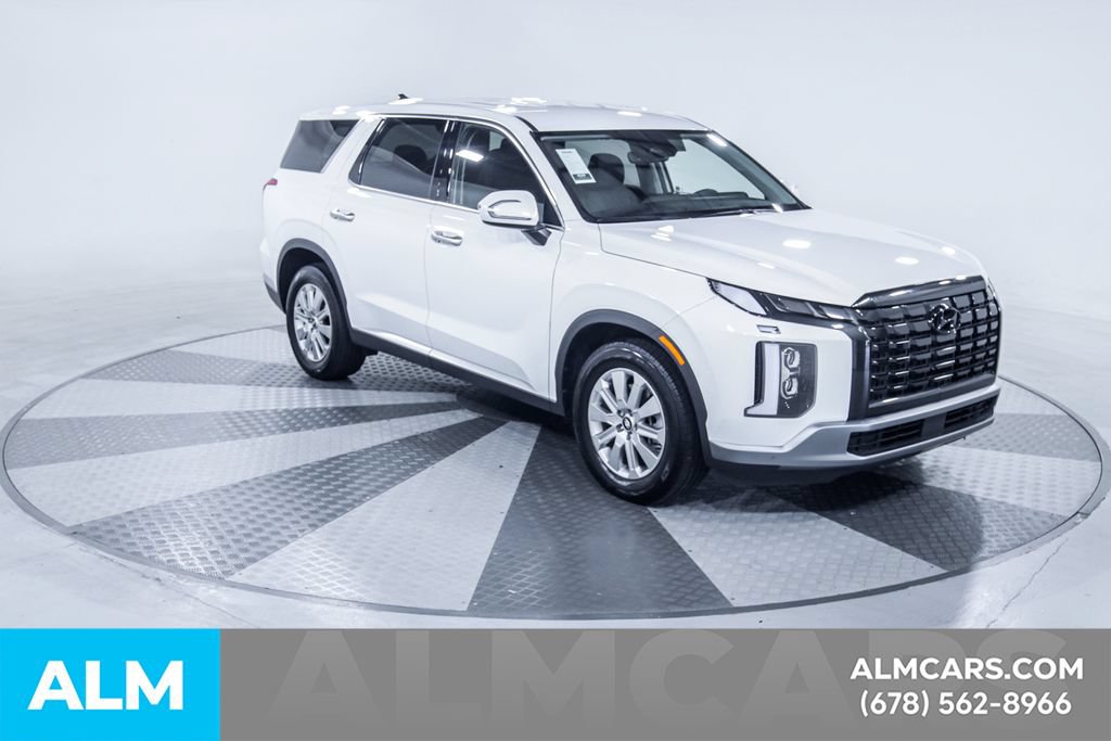 Used 2025 Hyundai Palisade SE FWD image 14