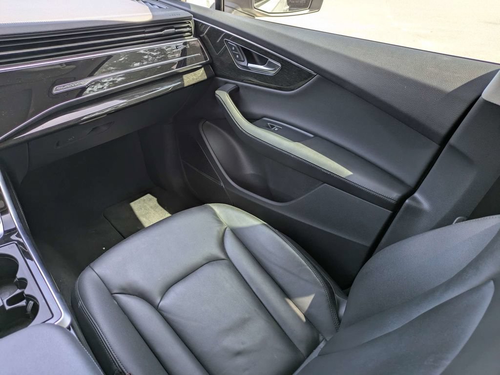 Used 2023 Audi Q7 3.0T Premium Plus AWD/4WD image 16