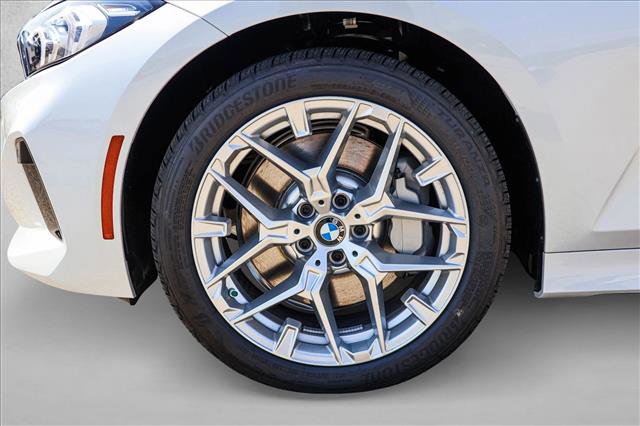 Certified 2025 BMW 330i xDrive Sedan w/ Convenience Package image 9