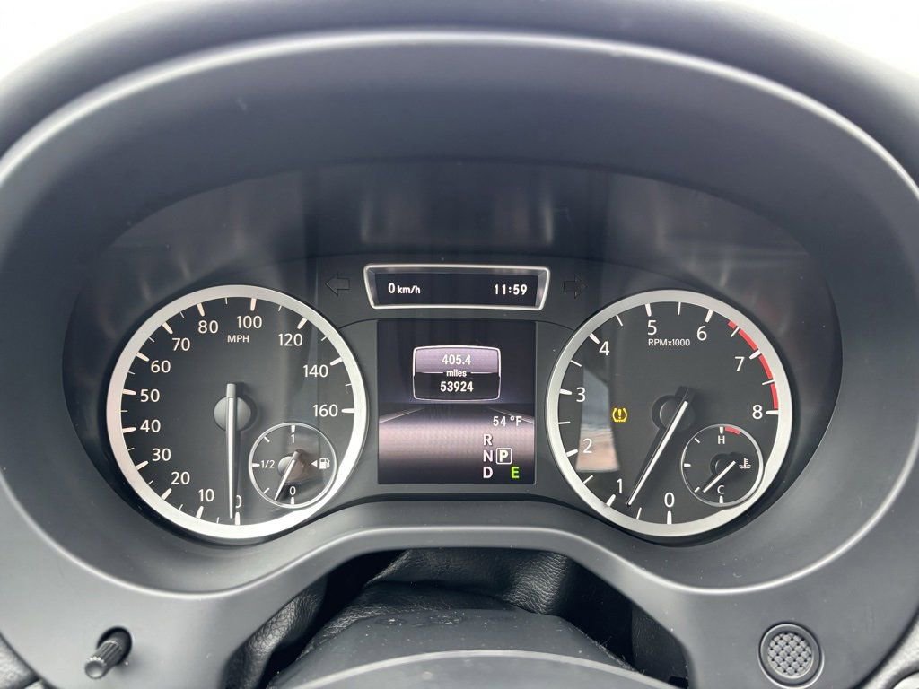 Used 2018 INFINITI QX30 Premium w/ Technology Package image 4