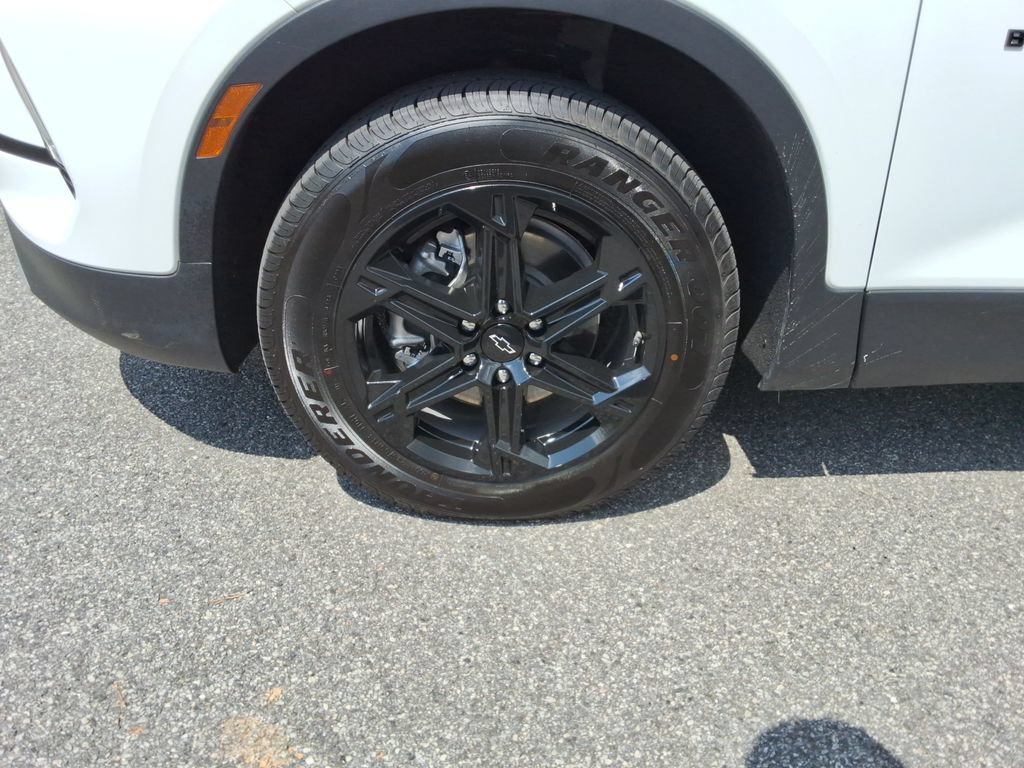 Certified 2023 Chevrolet Blazer LT FWD image 10