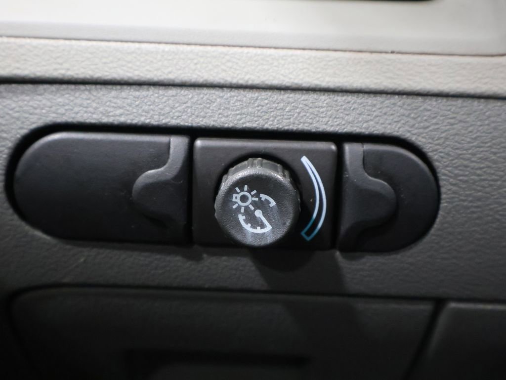 Used 2010 Chevrolet Malibu LS image 28