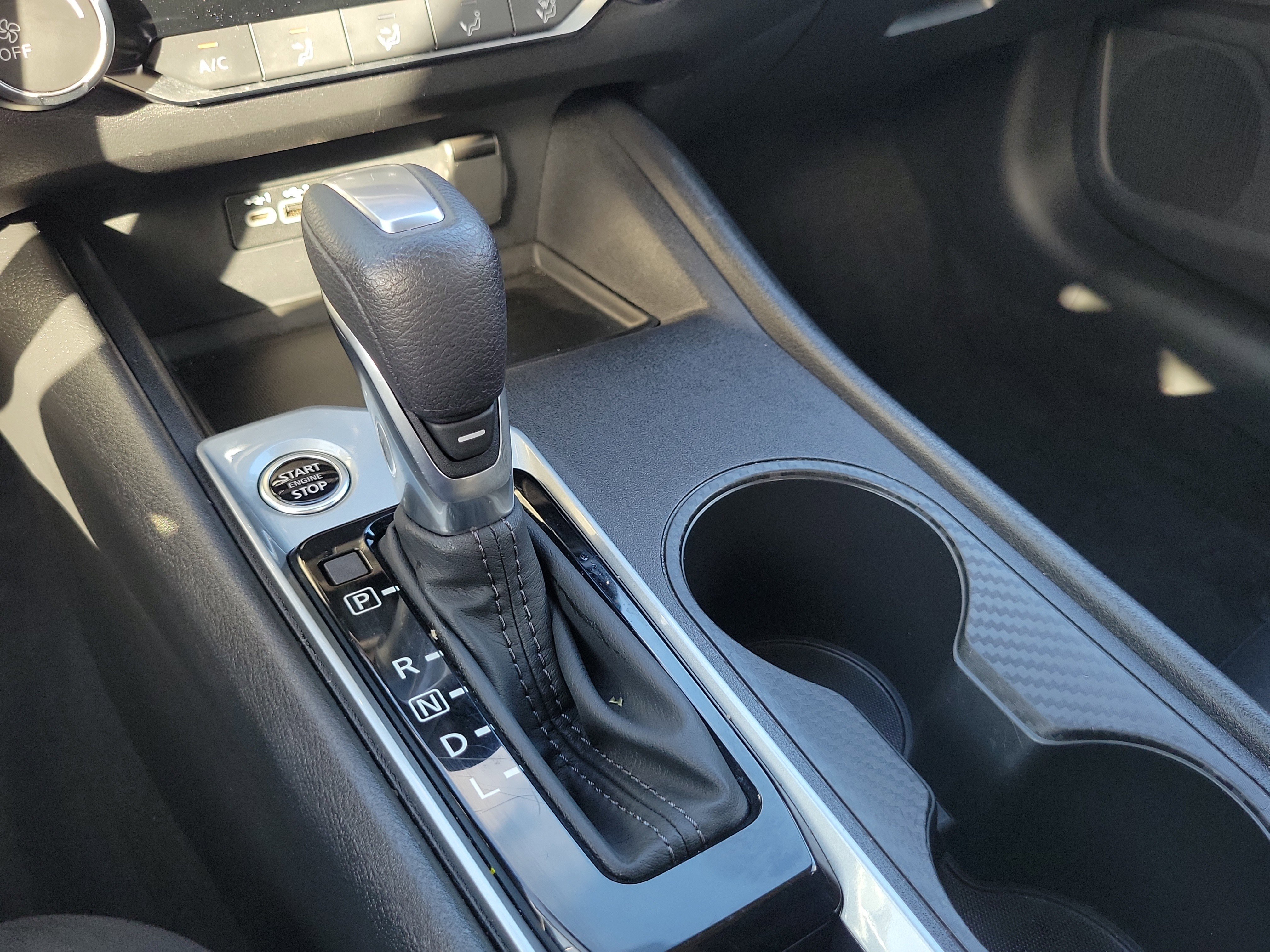 Used 2025 Nissan Altima 2.5 SV image 21