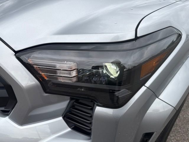 Used 2025 Toyota Tacoma SR w/ Towing Package RWD image 9
