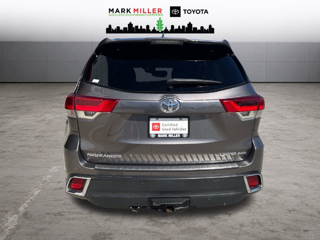 Certified 2019 Toyota Highlander Limited AWD/4WD image 4