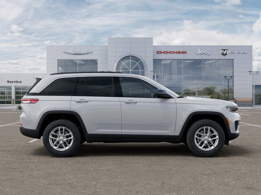 New 2025 Jeep Grand Cherokee Laredo X w/ Luxury Tech Group I image 24