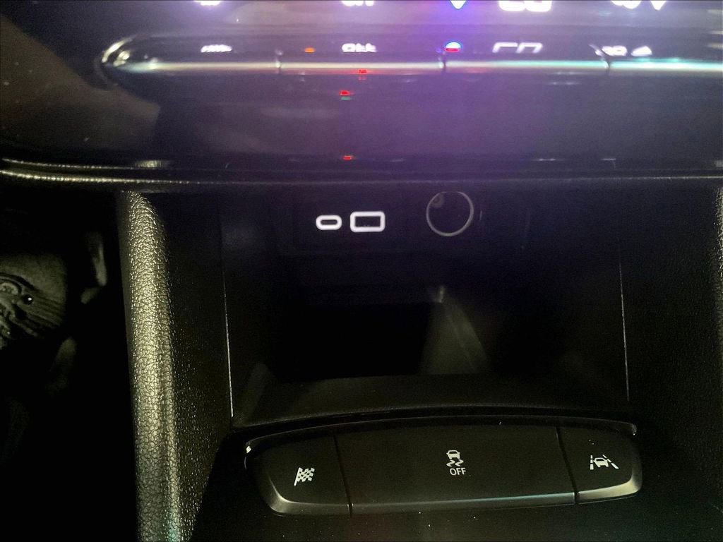 Used 2023 Chevrolet Bolt LT FWD image 26