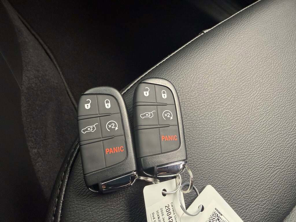 New 2026 Jeep Compass Limited image 25