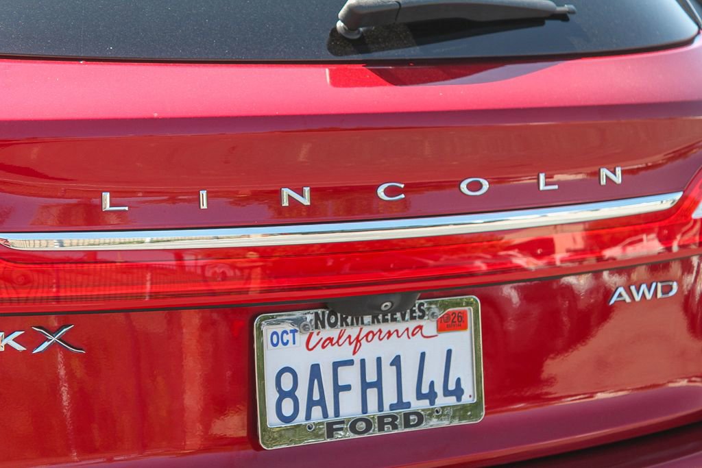 Used 2017 Lincoln MKX Reserve image 12