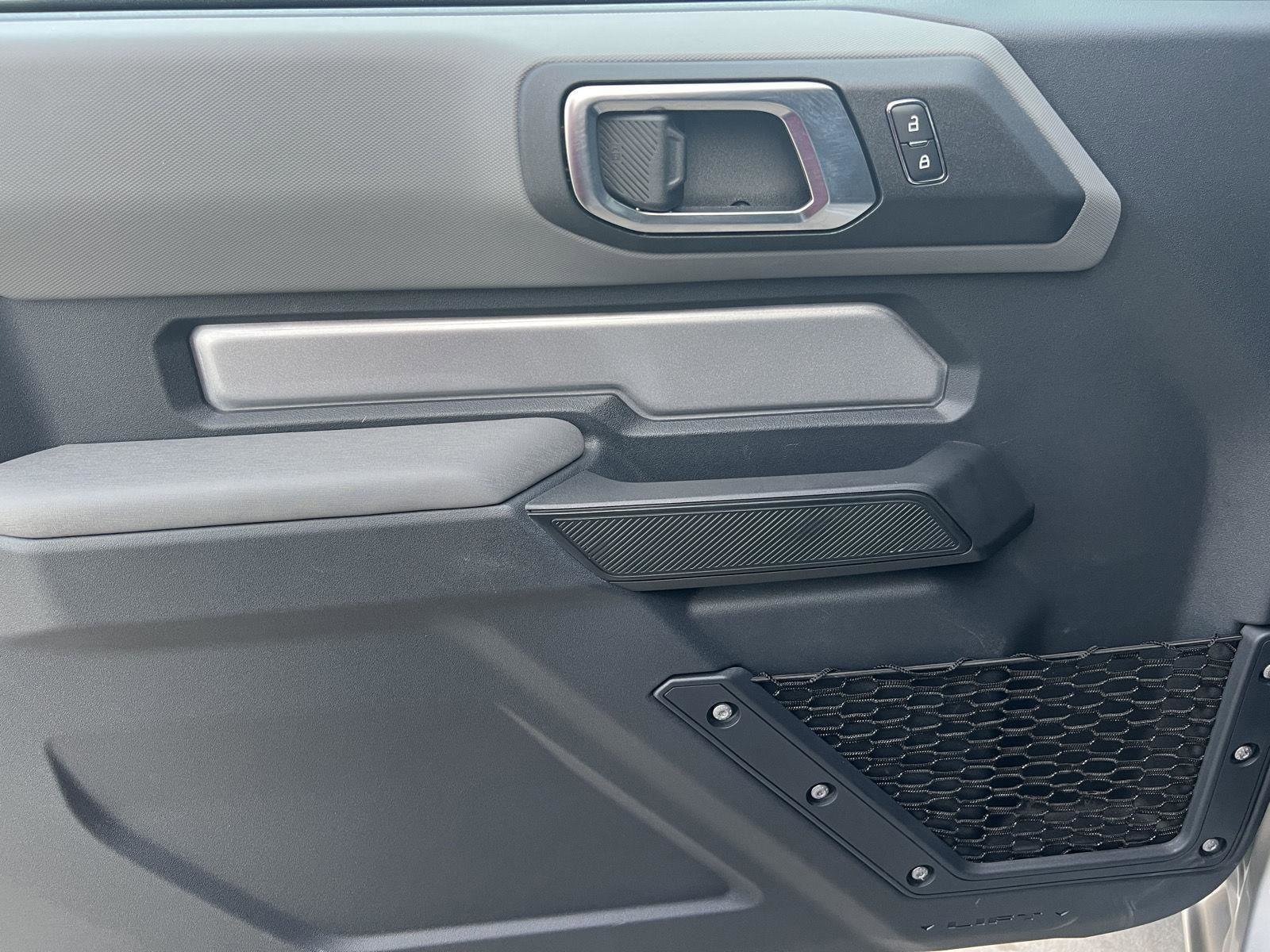 Used 2023 Ford Bronco Big Bend image 9