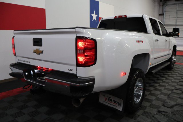 Used 2015 Chevrolet Silverado 3500 LTZ w/ Duramax Plus Package AWD/4WD image 25