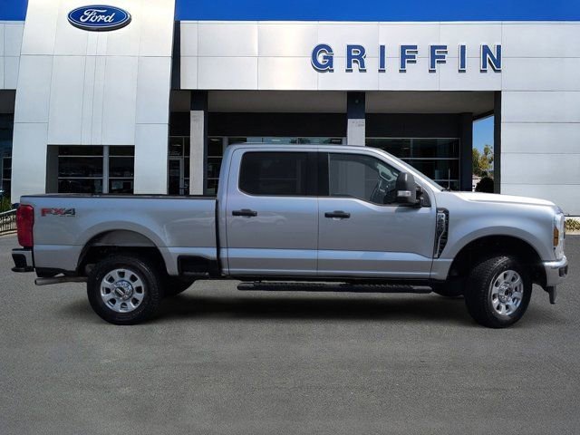 Used 2024 Ford F250 XLT w/ FX4 Off-Road Package AWD/4WD image 3