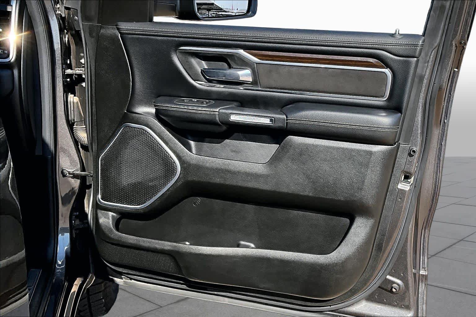 Used 2022 RAM 1500 Laramie RWD image 17