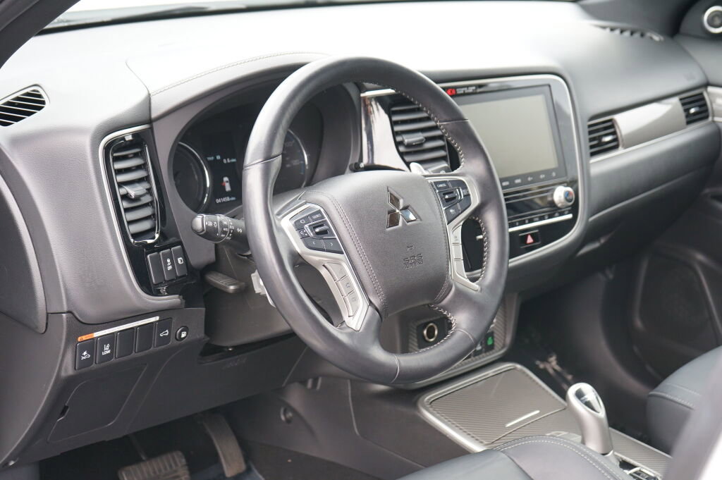 Used 2020 Mitsubishi Outlander GT image 13