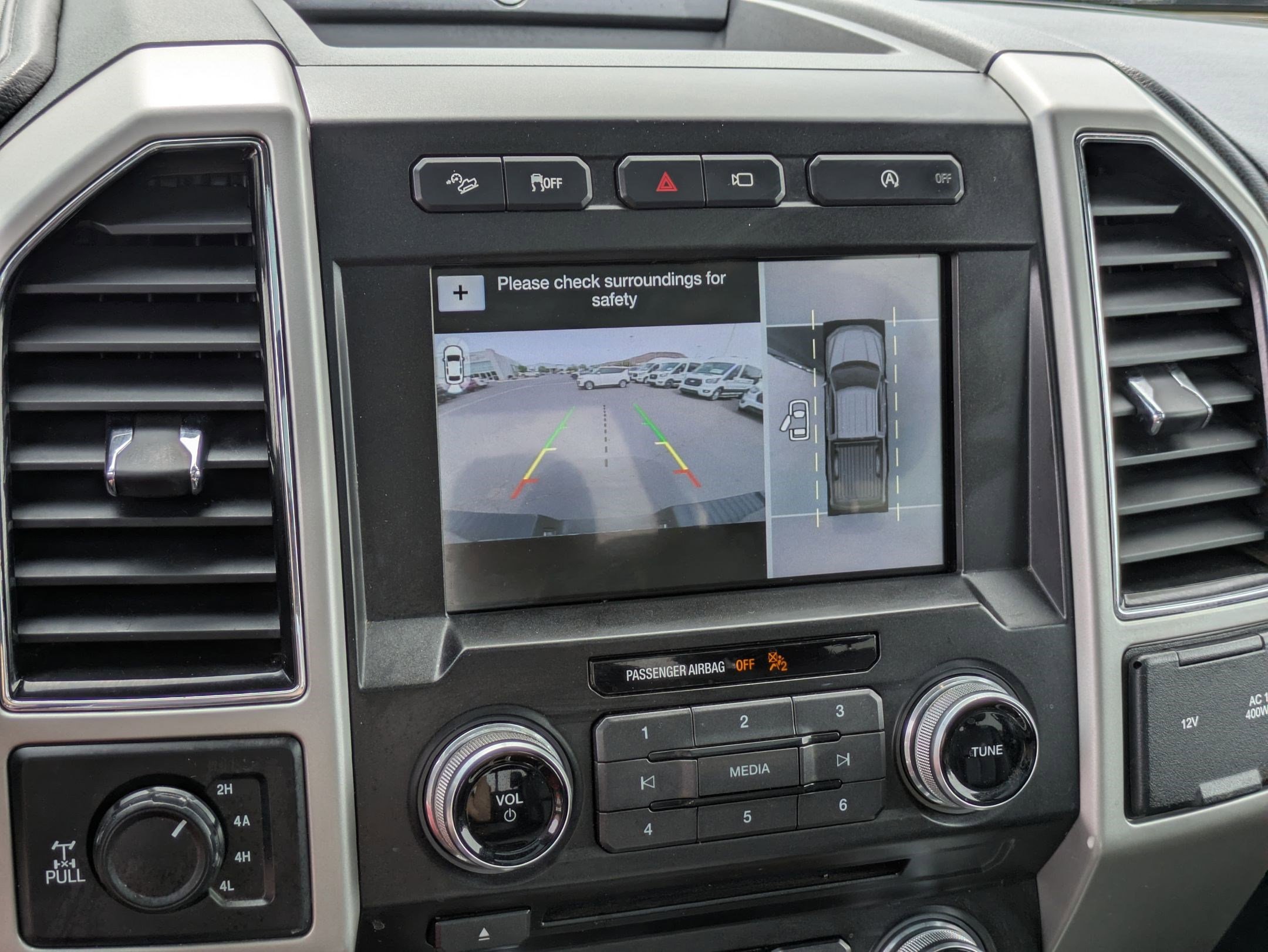 Used 2018 Ford F150 Lariat w/ Equipment Group 502A Luxury image 25